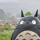 Tượng Totoro khổng lồ của cặp vợ chồng U70